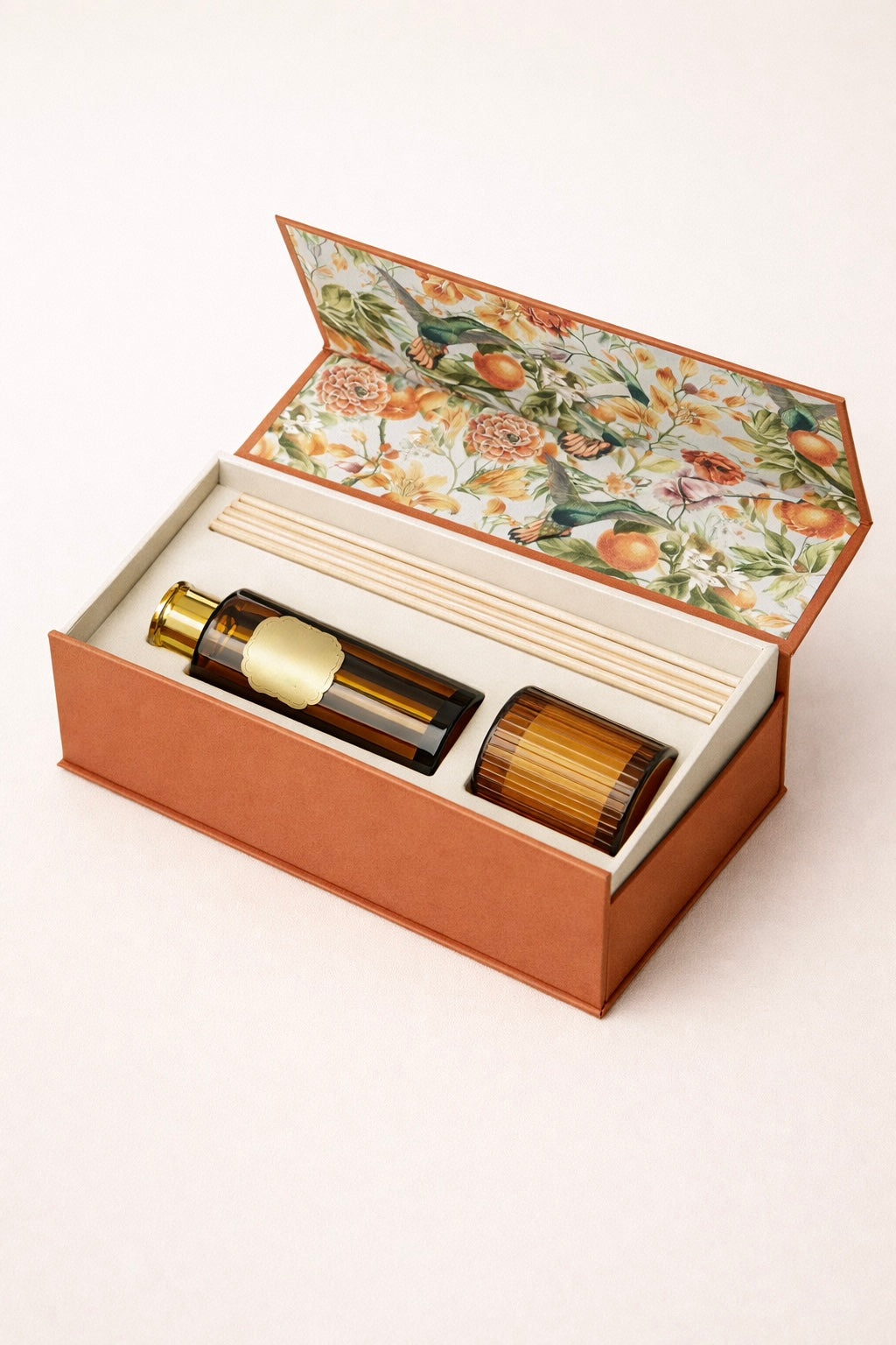 Golden Veil - Oda Kokusu Seti (Çubuklu Oda Kokusu & Mum)